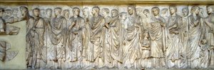 Ara Pacis（大理石）の南壁の行列
